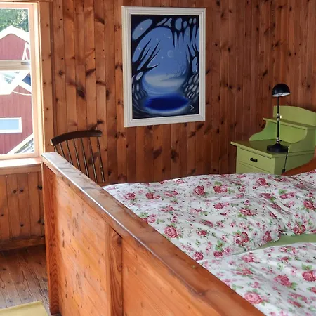 7 Person In Bårdset