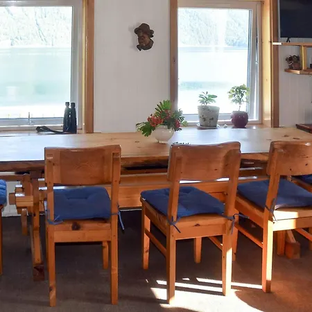 7 Person In * Bårdset